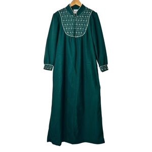 Vtg Castle Harbor Embroidered Robe House Coat Fleece Forest Green Size Medium
